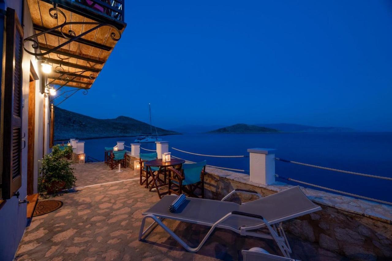 Villa Leleka Chalki Town Esterno foto