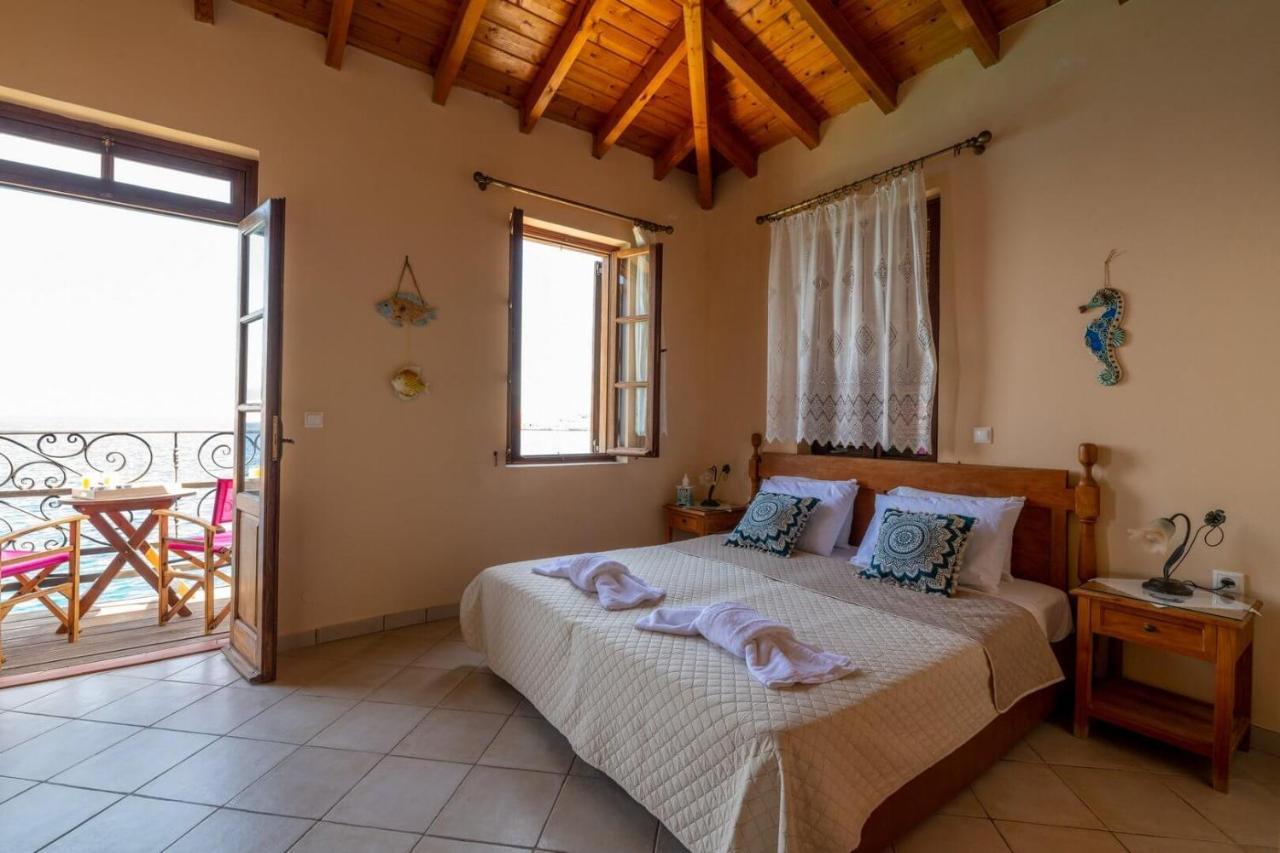 Villa Leleka Chalki Town Esterno foto