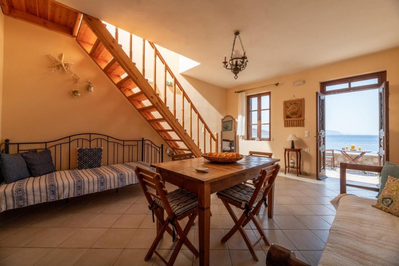 Villa Leleka Chalki Town Esterno foto